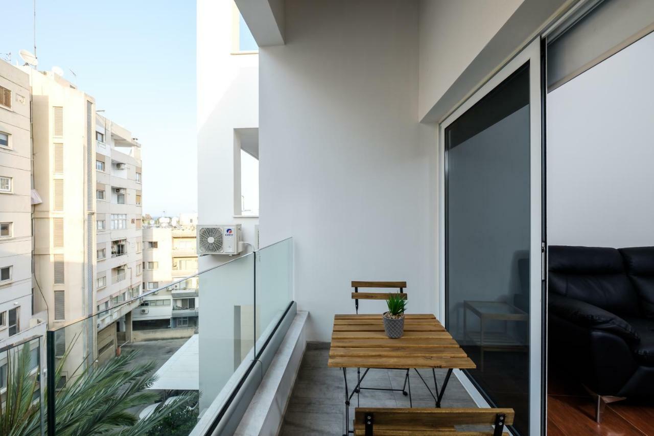 The Loft Studio Apartment ลาร์นาคา ภายนอก รูปภาพ